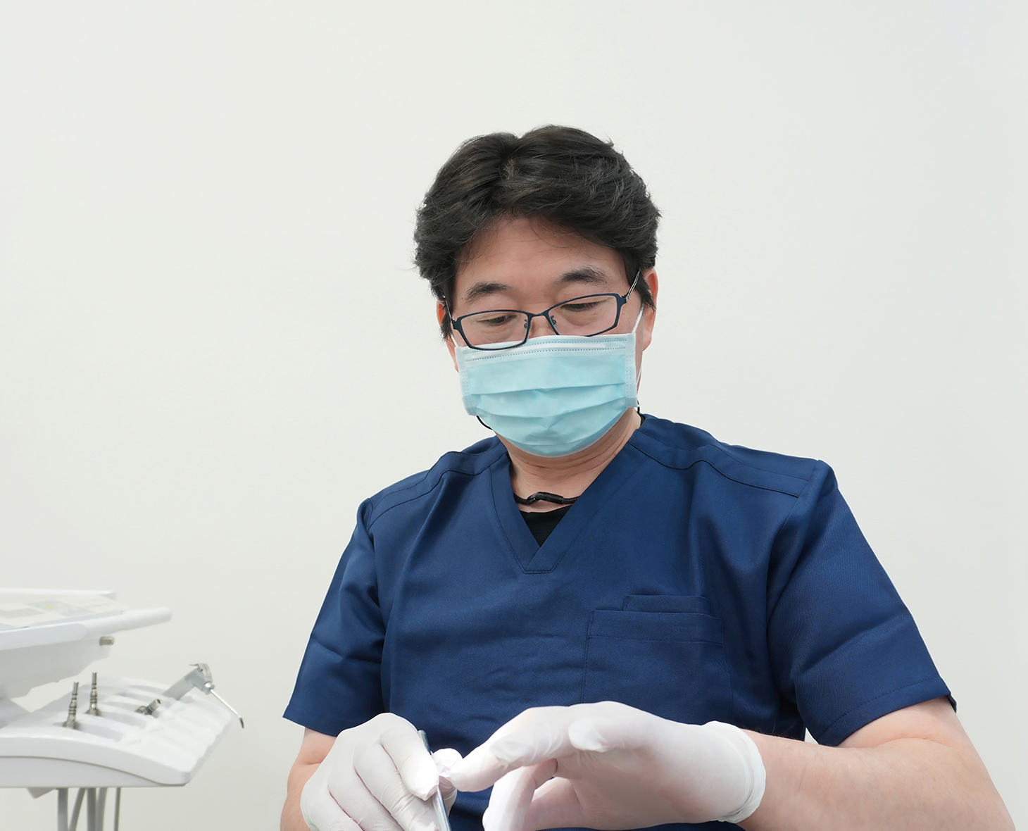 痛みを抑えた治療を心がけています